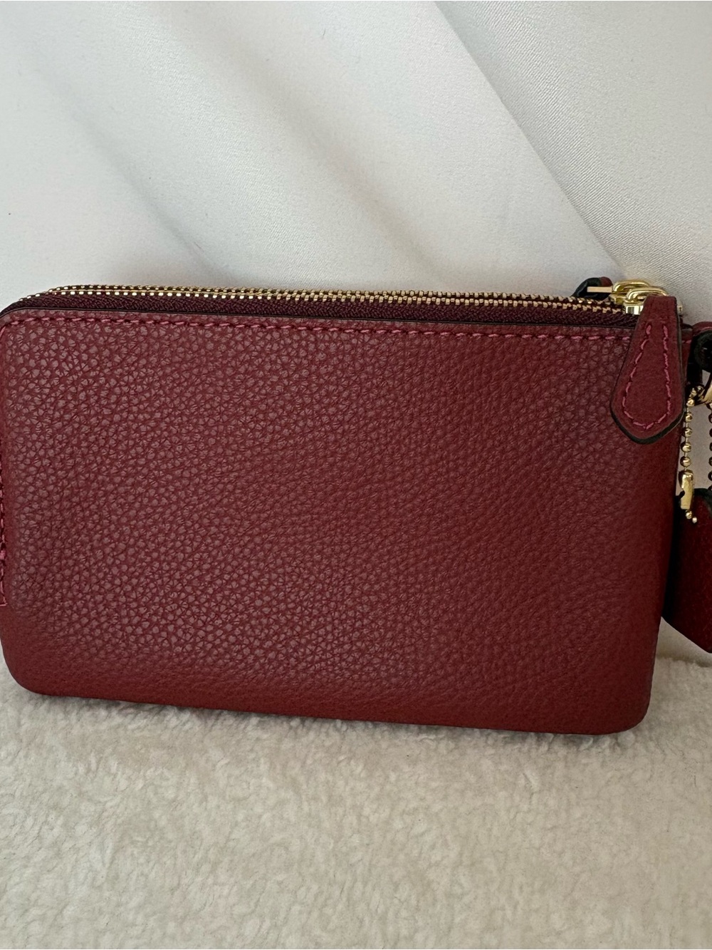 COACH Women’s Burgundy Leather double compartment Wristlet, like new! - Picture 14 of 14